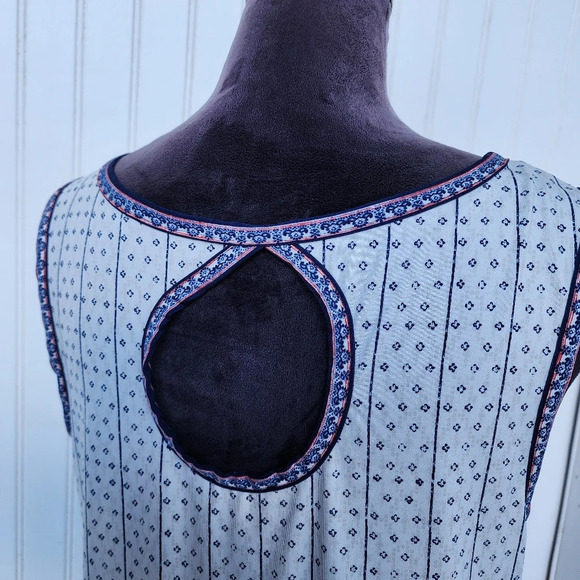 MAX STUDIO Women’s SHIFT DRESS Stretch SLEEVELESS BLUE RED White KEYHOLE Sz L - Picture 7 of 11
